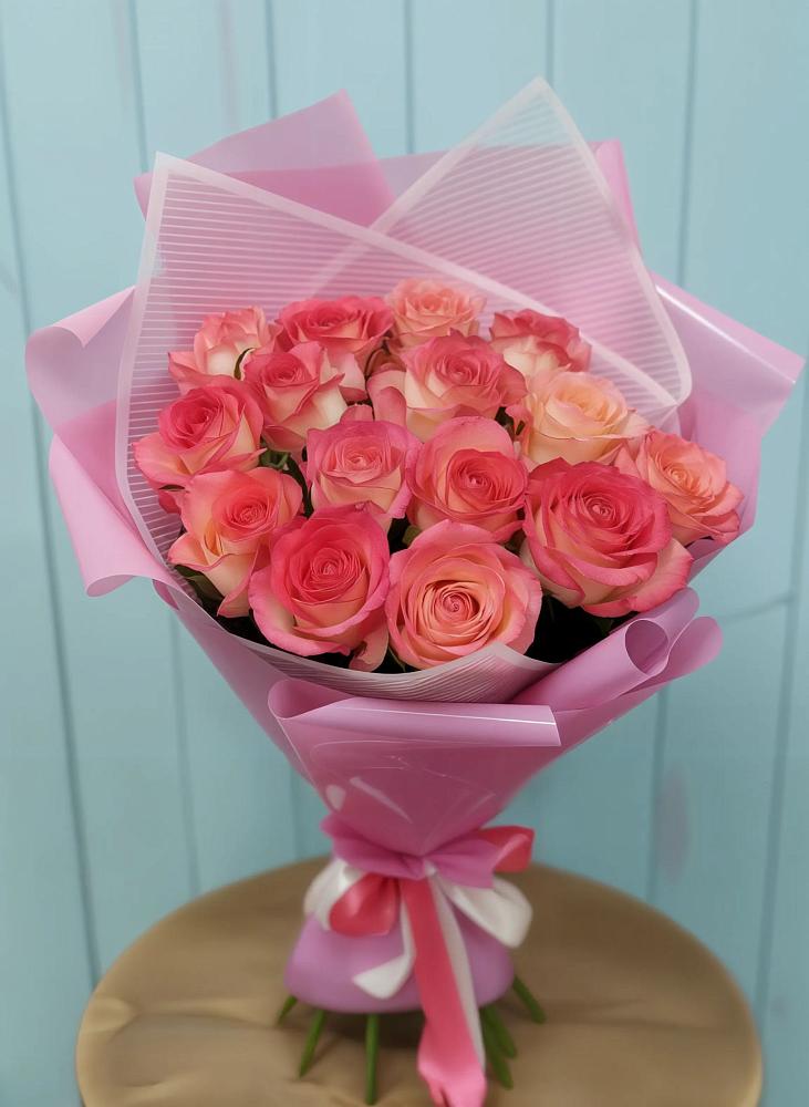 Букет 15 Розовых роз Равель в Кош-Агач