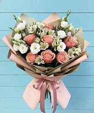 Букет цветов из:  Розы, Альстромерии и Лизиантусы в Кош-Агач