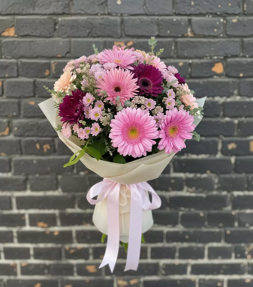 Букет цветов из: Герберы и Хризантемы в Кош-Агач