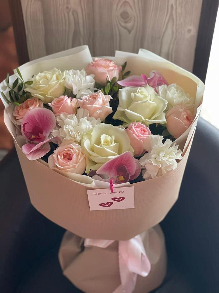 Букет цветов из: Орхидеи, Розы и Гвоздики в Кош-Агач