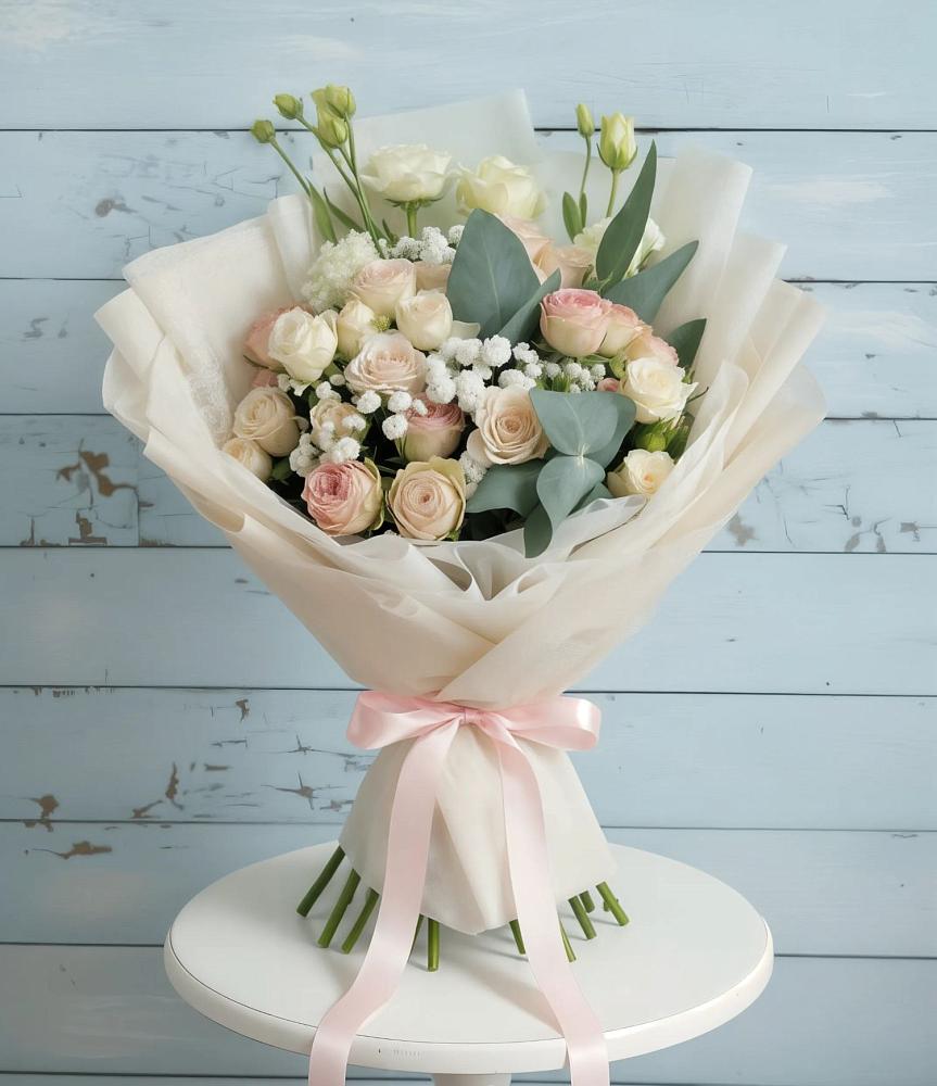 Букет цветов из: Розы и Лизиантусы в Кош-Агач