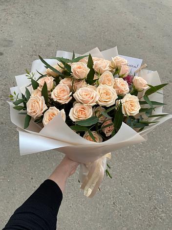 Букет Кремовые розы Латте в Кош-Агач