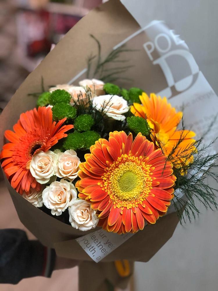Букет цветов из: Герберы, Хризантемы и Розы в Кош-Агач