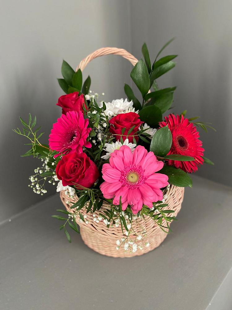 Цветочная композиция из Розы, Хризантемы и Герберы в корзине в Кош-Агач