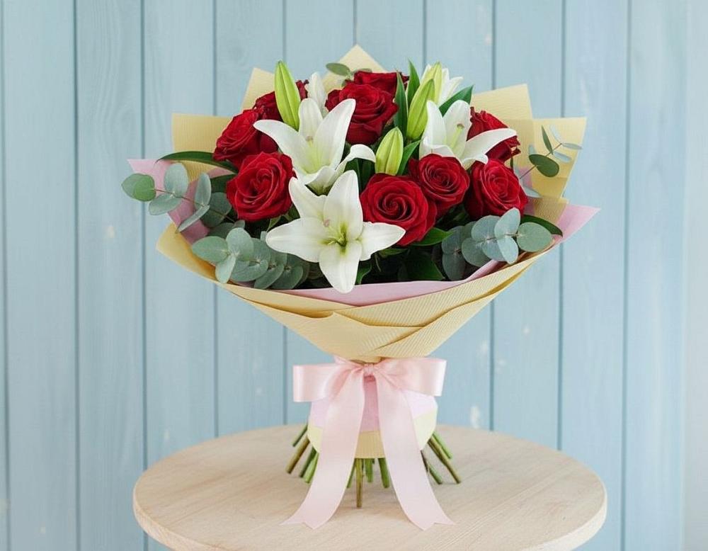 Букет цветов из: Лилии и Розы в Кош-Агач